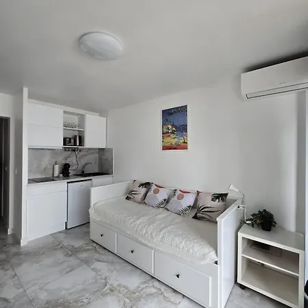 Cozy Seaside With Private Parking *