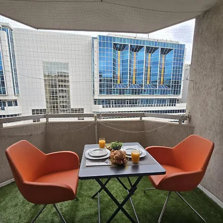 Cozy Seaside With Private Parking Apartman Nizza