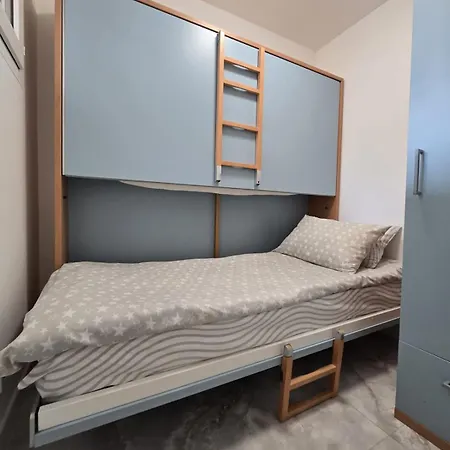 Apartman Cozy Seaside With Private Parking
